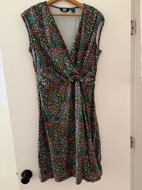 Lands' End Green Floral Twist-Front Midi Dress